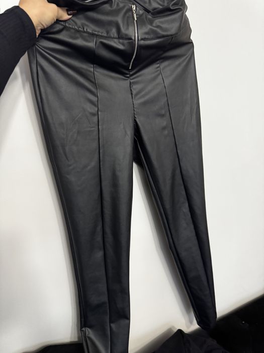 Leginsy skórkowe rozm M La Milla