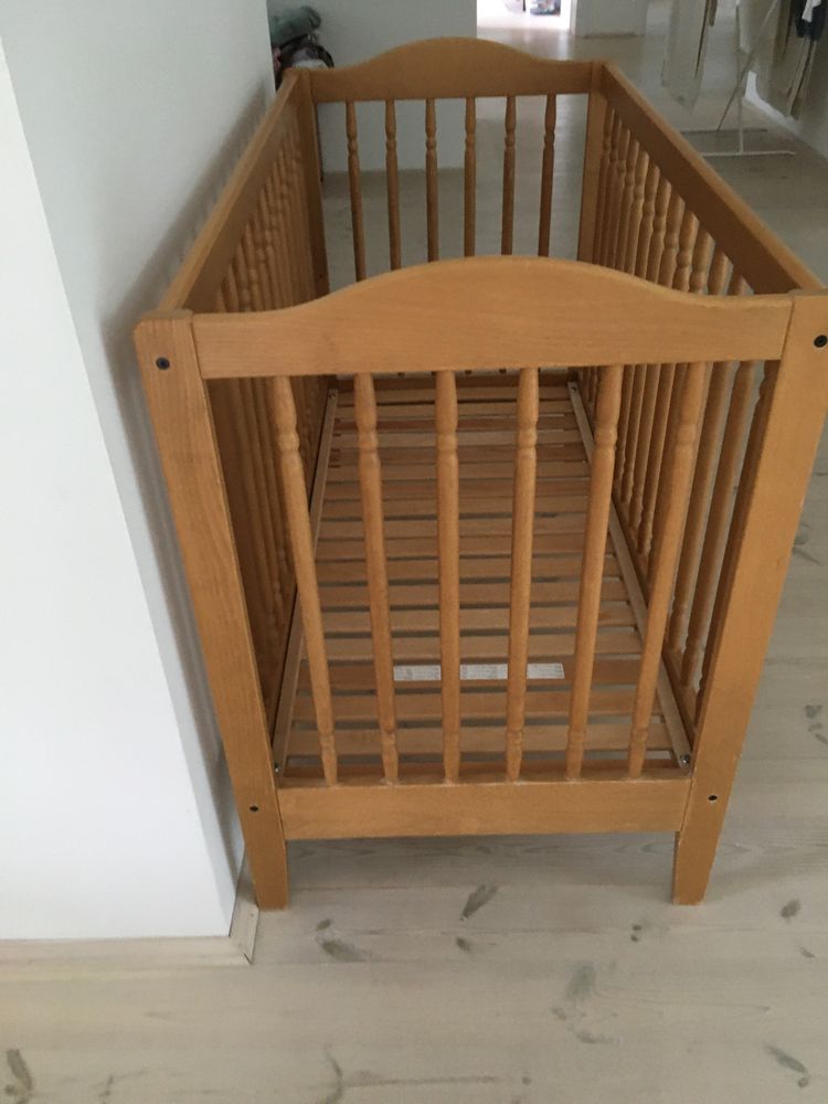 Ikea łóżeczko drewniane