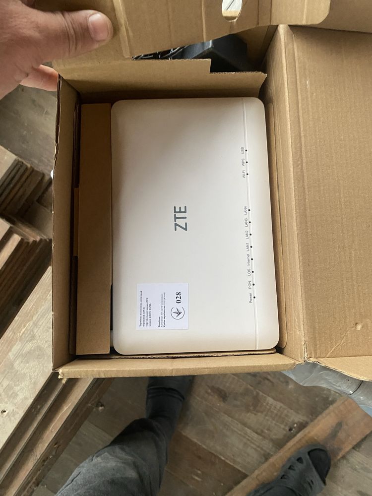 Zte f670l  GPON продам или обмен роутер