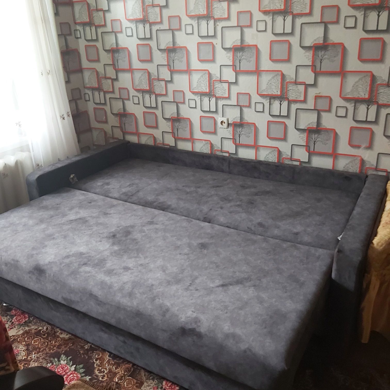 Продам диван сірий
