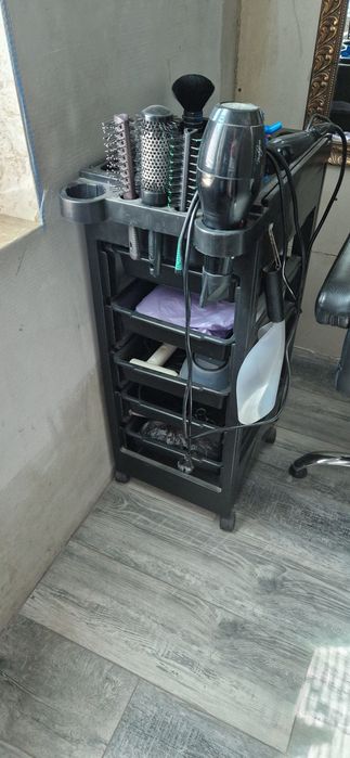 Парикмахерская тележка