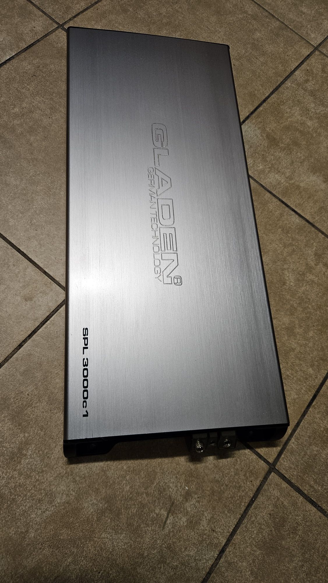 Wzmacniacz Gladen spl 3000c1 mono, monoblok, 3800watt rms 3.8 kw rms