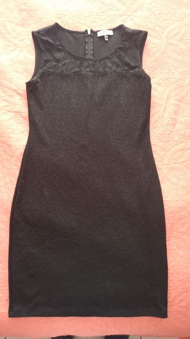 Vestido preto em bom estado