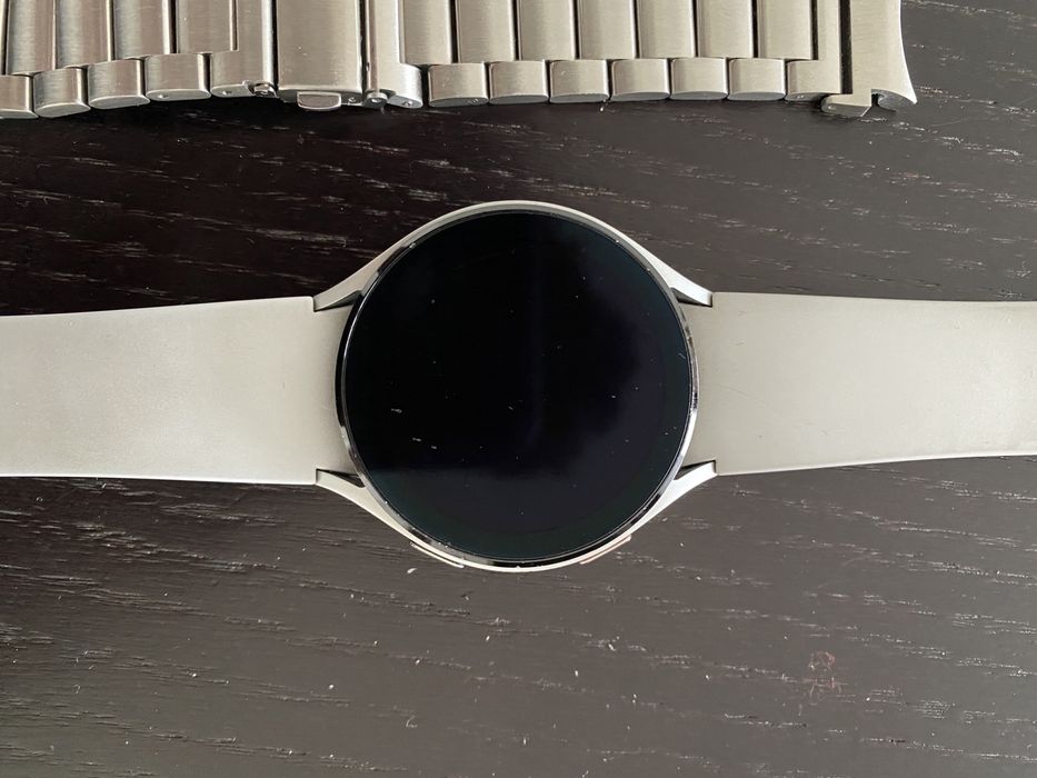 Samsung watch4 z dodatkowa stalowa branzoleta