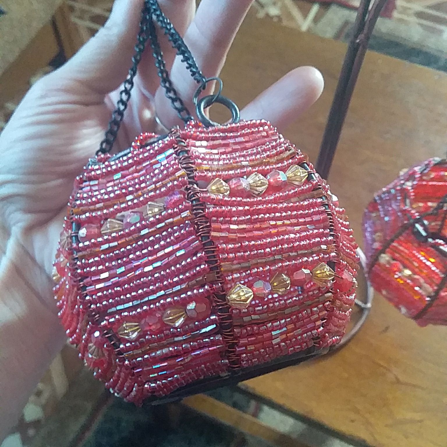 Подсвечник из бисера.