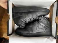 Nike Jordan 1 Mid 35,5