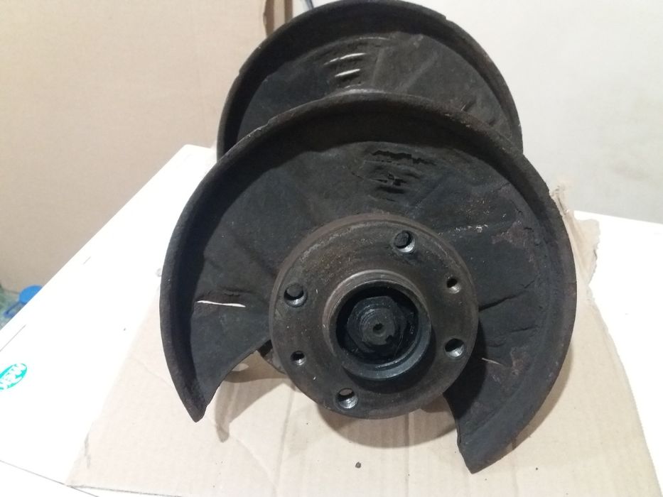 Ступицы в сборе Иж-Ода 2126.