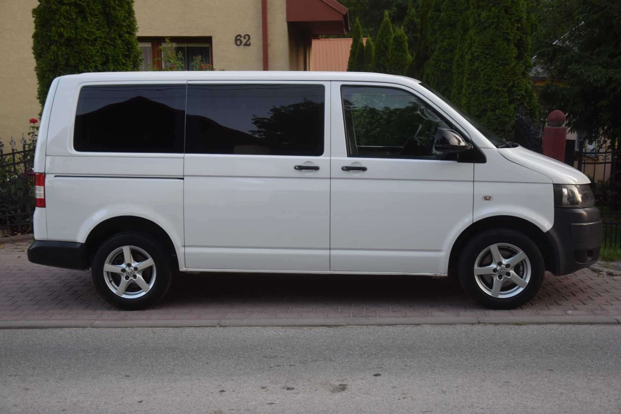 VW Transporter T5 LIFT 2.0 TDI 9-osobowy Klima ! T6