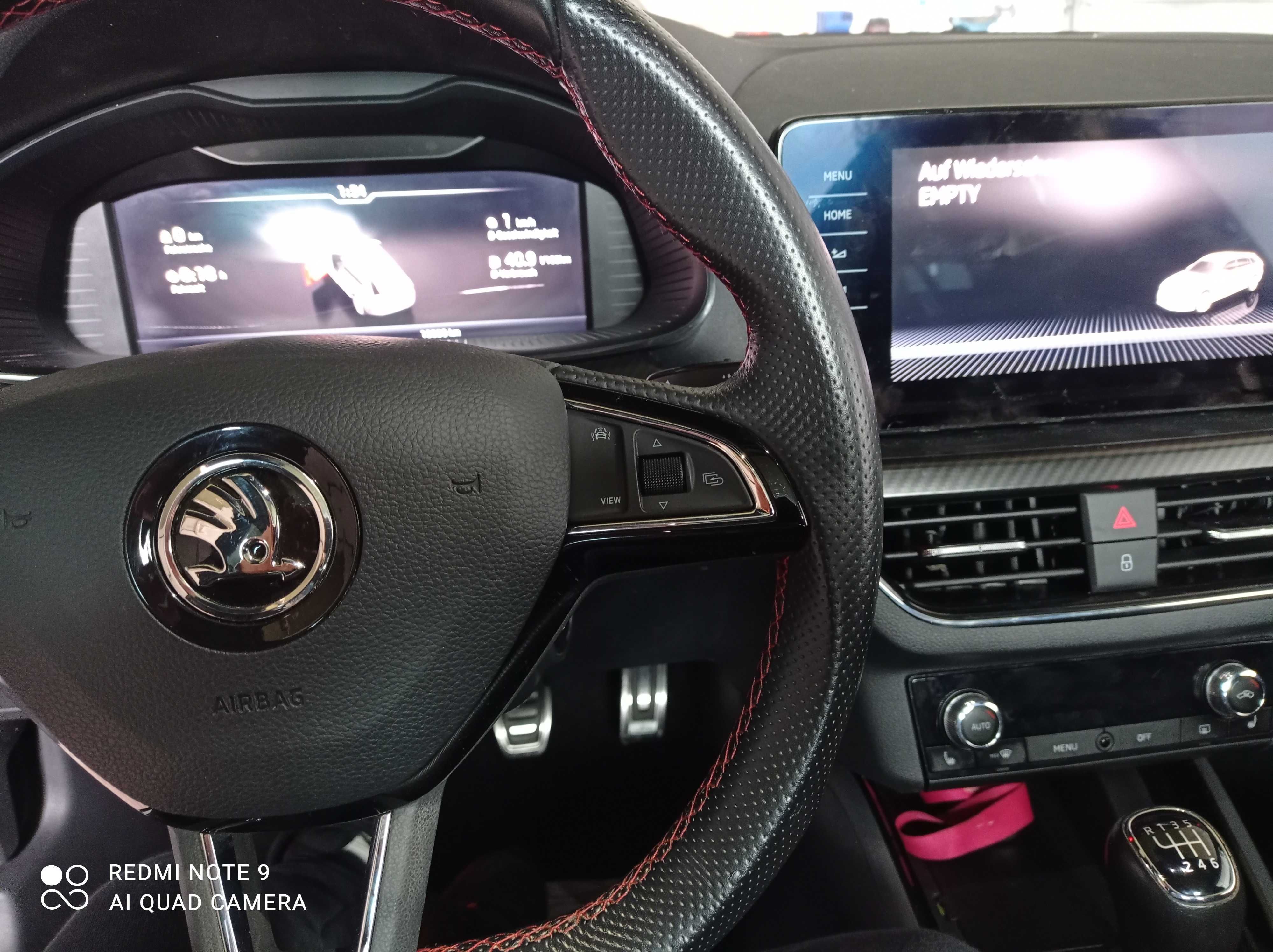 Skoda scala Monte Carlo 1.5 tfsi panorama hak radar bogata wersja