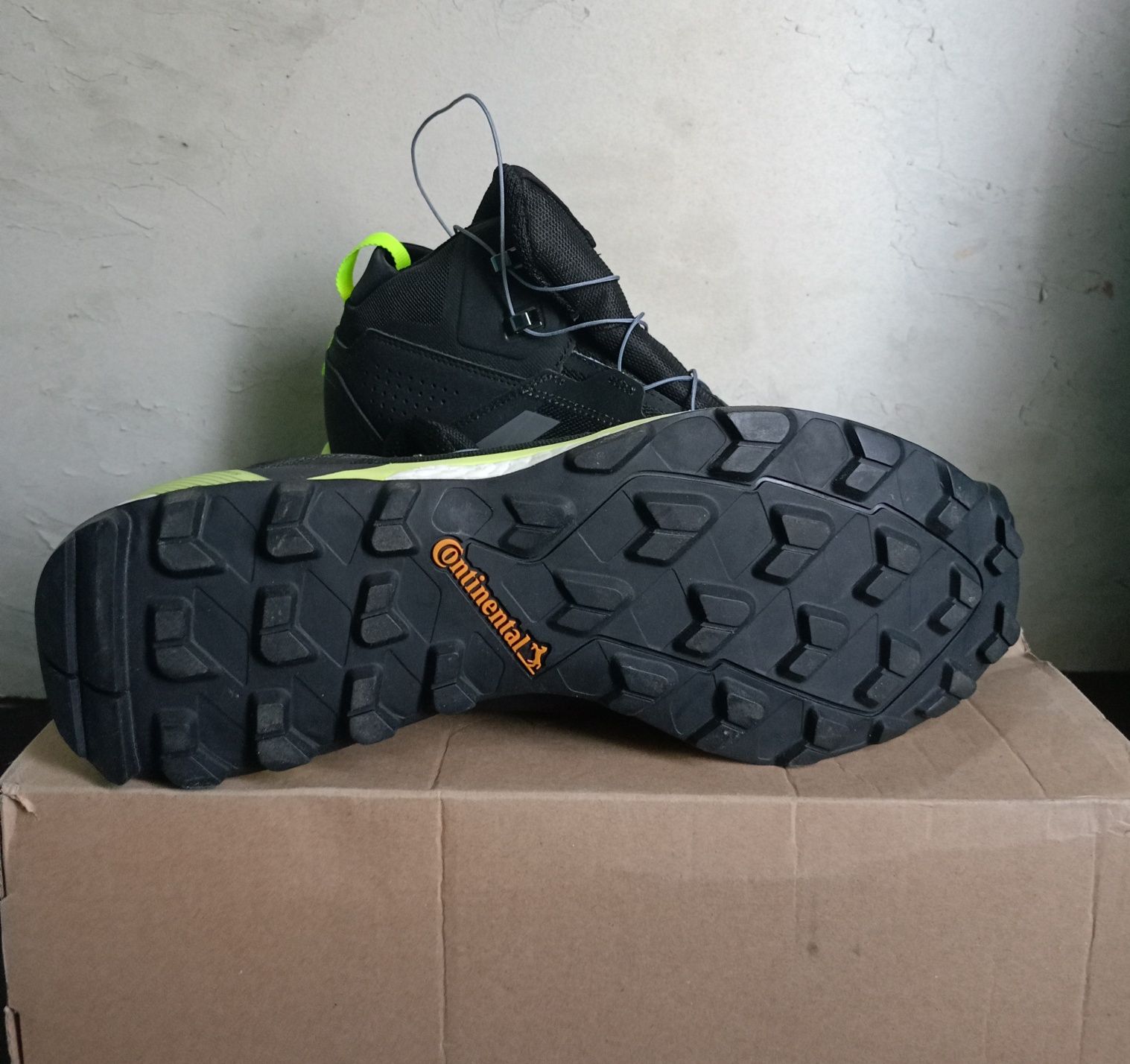 Adidas terrex skychaser XT MID  GTX 47 1/3  nowe buty