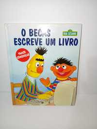 O Becas escreve um livro - Rua Sésamo