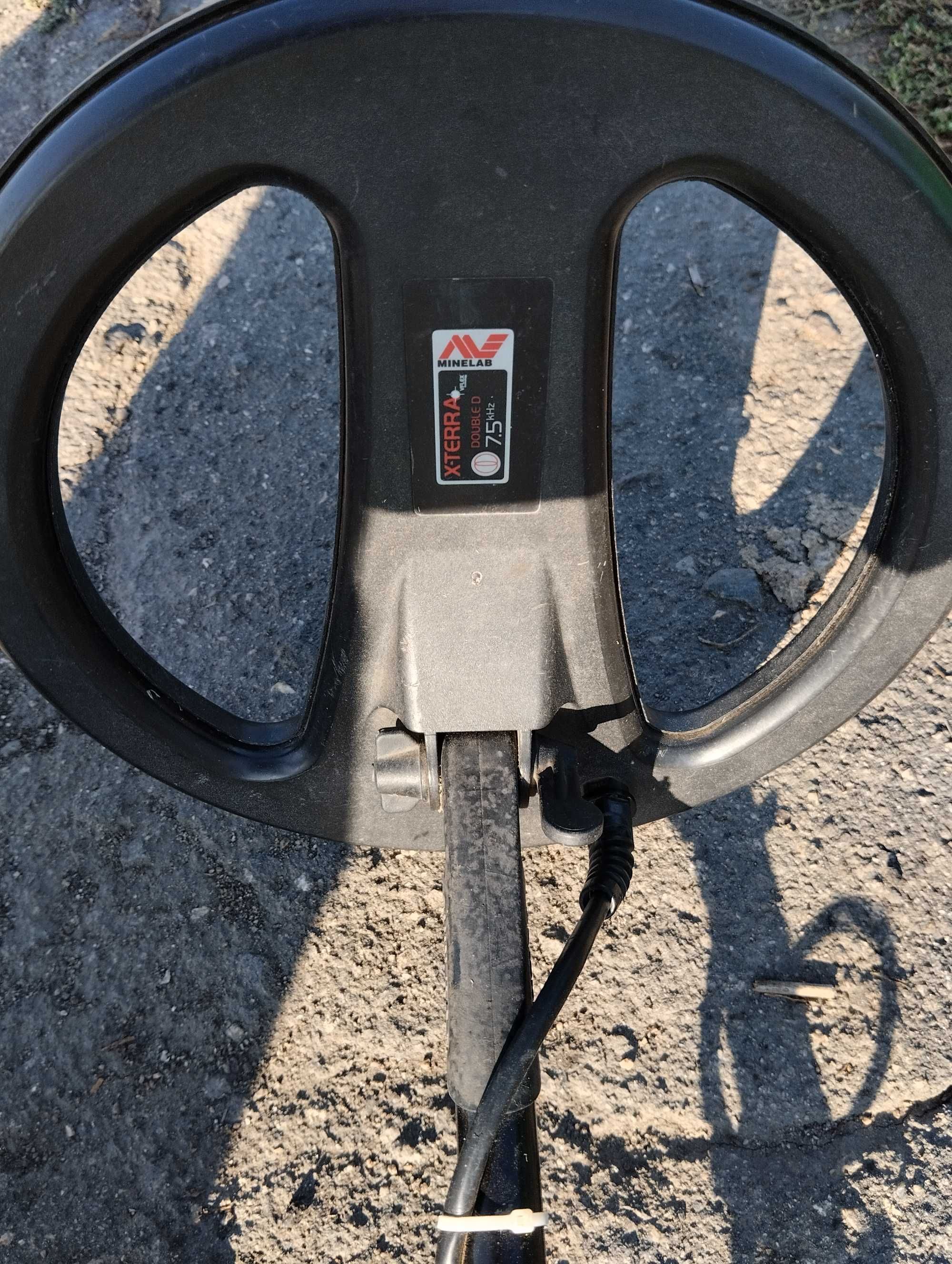 Металошукач Minelab X-Terra 705