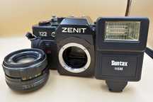 Câmara Fotográfica Vintage Soviética ZENIT 122