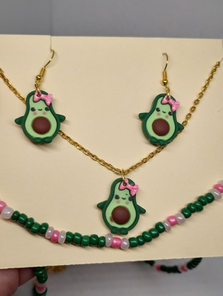 Zestaw biżuterii kolczyki plus łańcuszek awokado zielone aesthetic pes