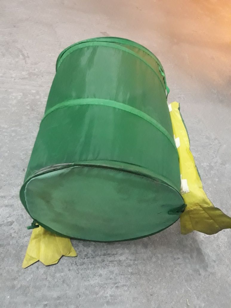 Saco de roupa suja em forma de sapo