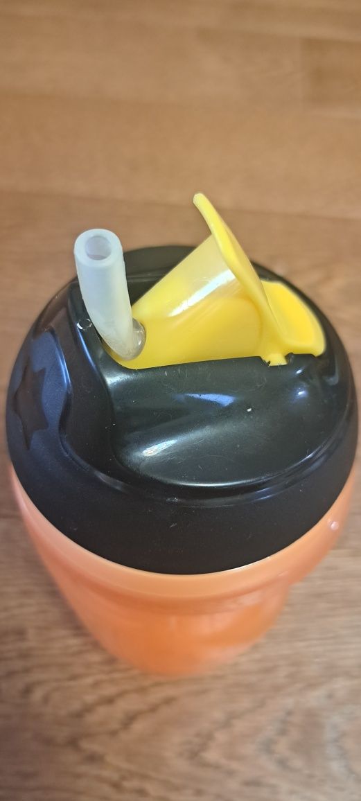 Kubek bidon ze słomką Tomme tippee
