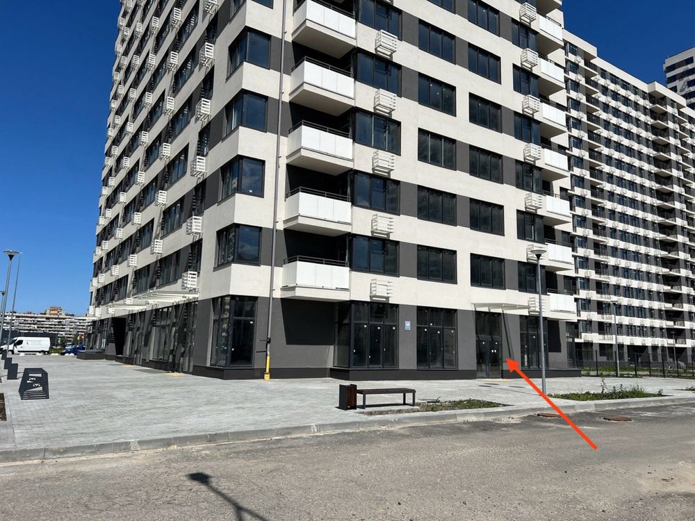 Продаж Комерція ЖК Варшавський хФасад 91 м2 дом 7.6