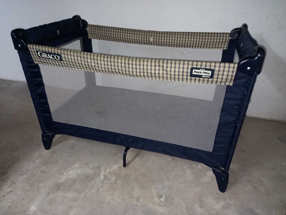 Cama de viagem da Graco