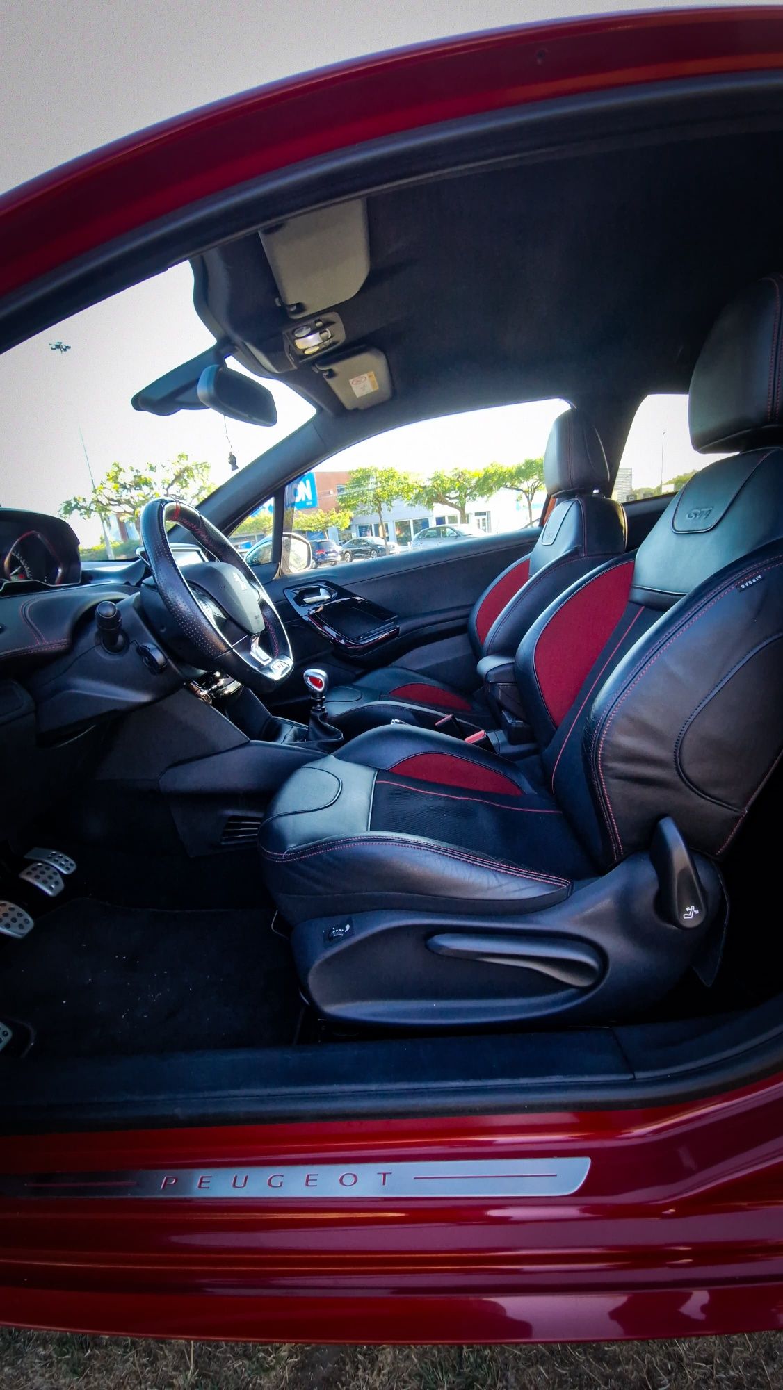 Peugeut Gti 208cv * gasolina *