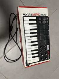 Midi-клавиатура Akai mpk mini