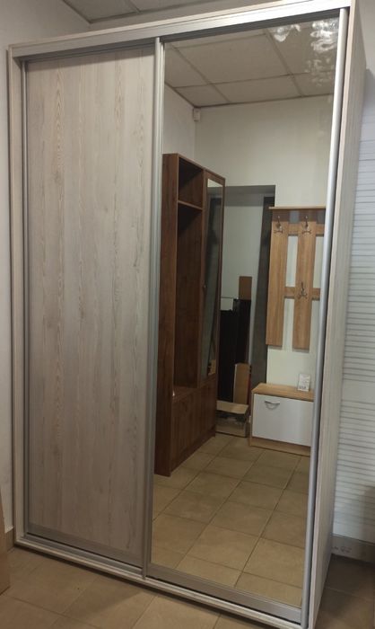 Шафи-купе,прихожі,ліжка,дивани,матраци,