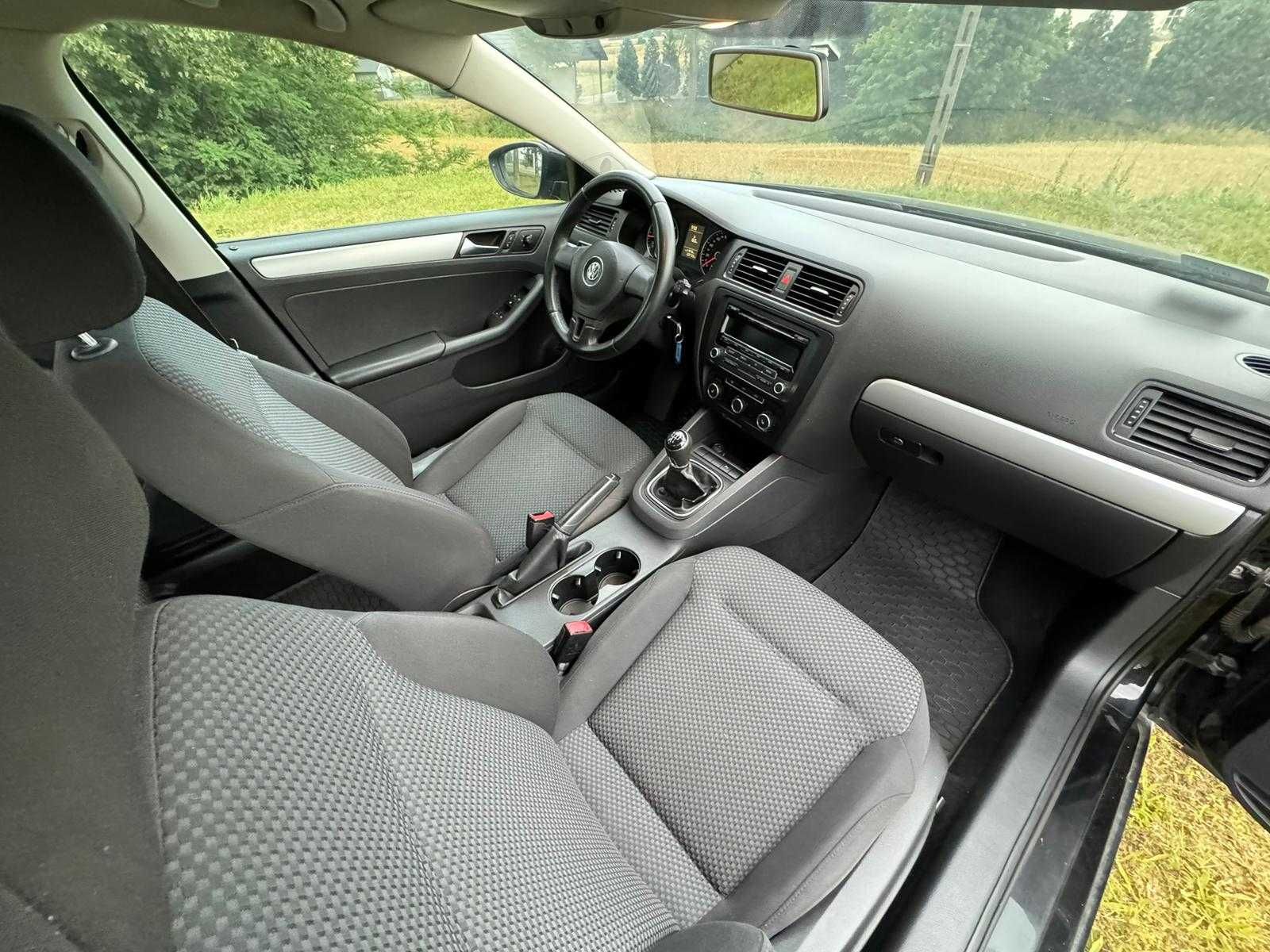 Volkswagen Jetta 1.6 tdi 105KM 2012r 221 tys km, manualna skrzynia