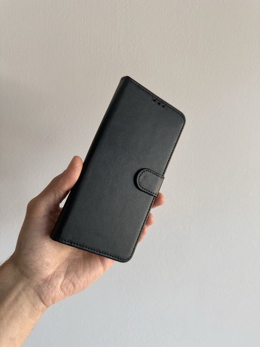 Etui z klapką zamykane czarne do MOTOROLA MOTO G15 / G15 POWER