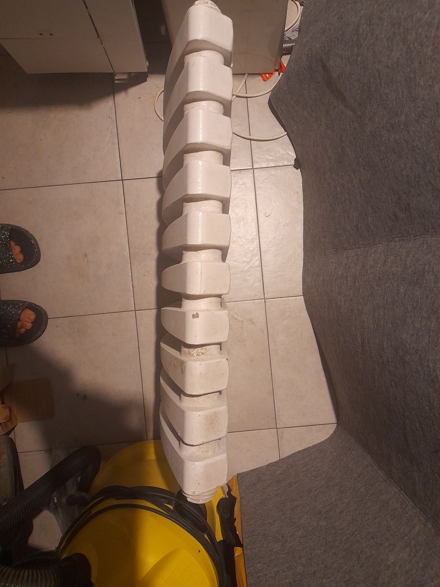Nowoczesny grzejnik żeliwny 60x60