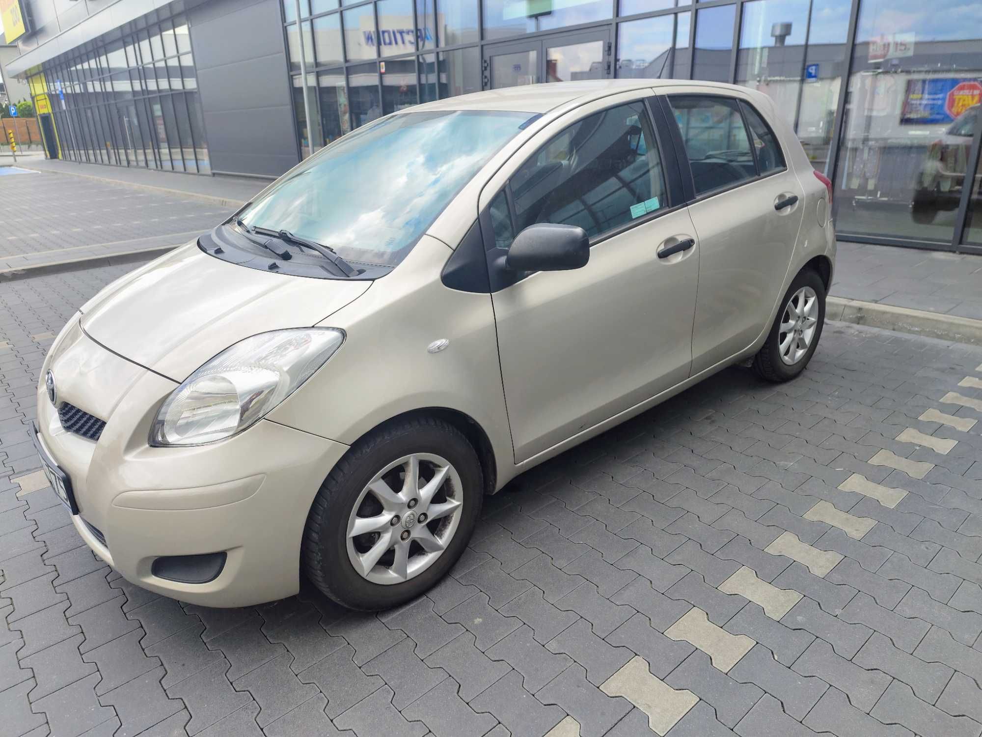 Toyota Yaris Luna, silnik 1.4 benzyna, pierwszy właściciel