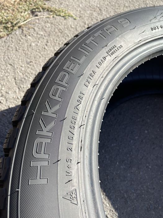 215/55 R17 Nokian Hakkapelitta 9/ 2шт./ шиповка/ як нові