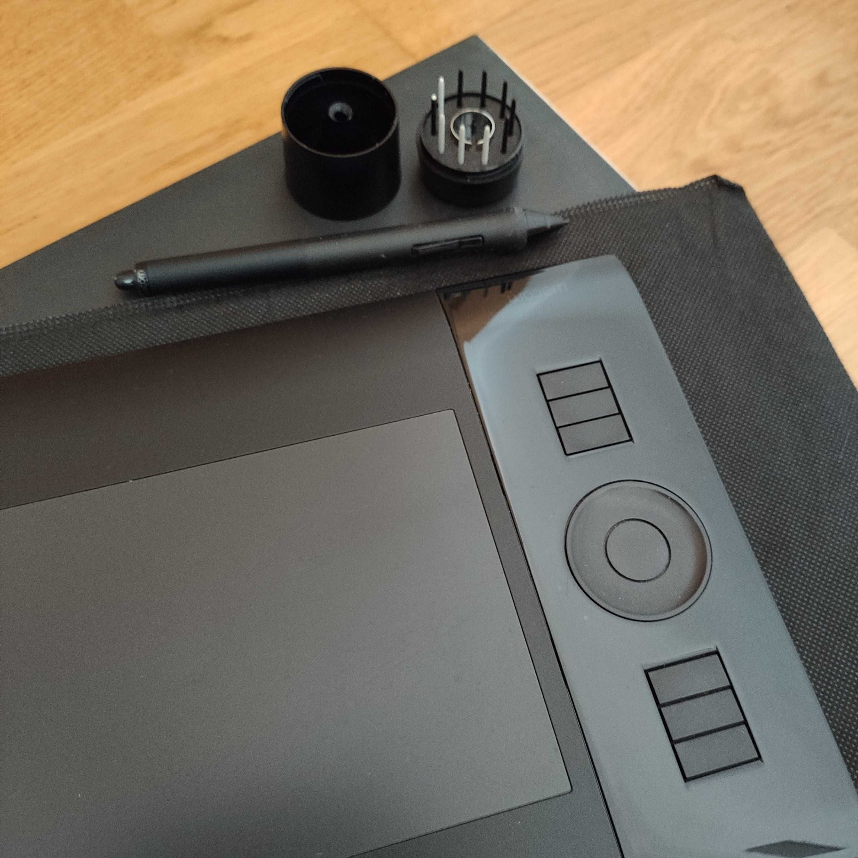 Mesa digital WACOM PRO semi-nova. Oportunidade!