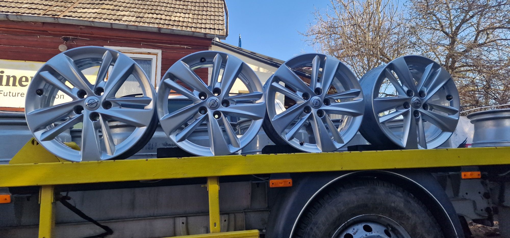 Felgi Aluminiowe Opel Gandland R17 5x108 ET42-7J