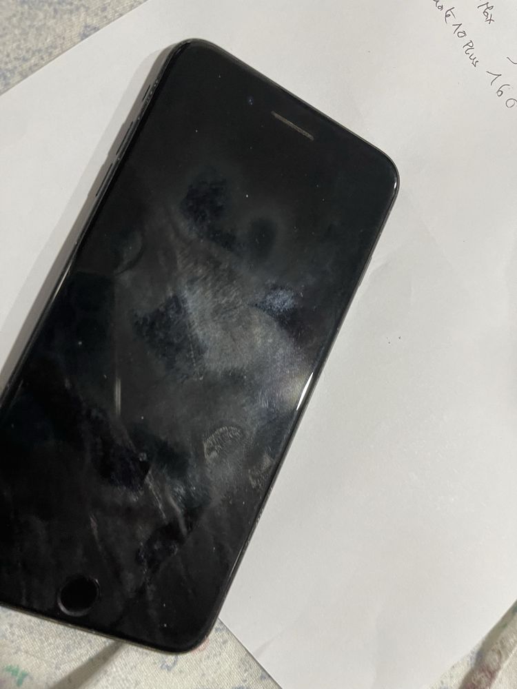 IPhone 7 Plus preto com duas camaras traseiras,pouco uso.
