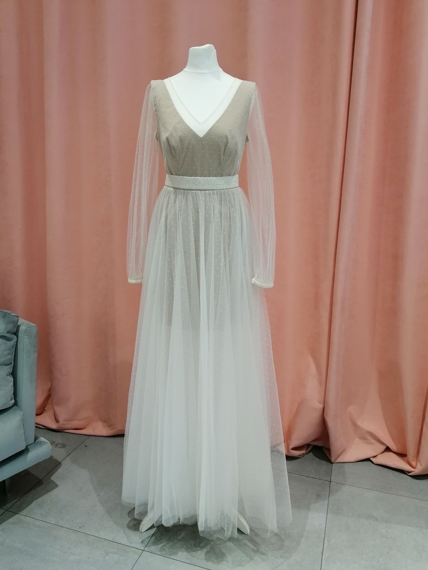 Свадебное платье Total White