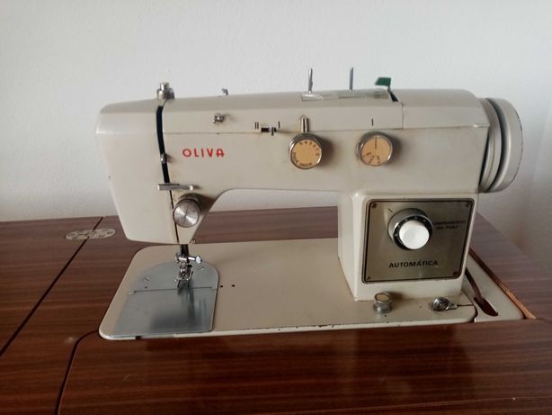 Maquina de costura Oliva