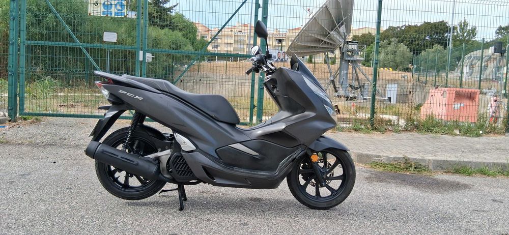 Honda pcx ano 2018