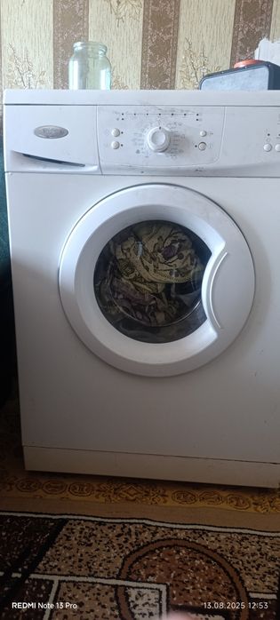 Продам стиральную машину  Whirlpool