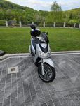 Sprzedam skuter Piaggio Carnaby 125