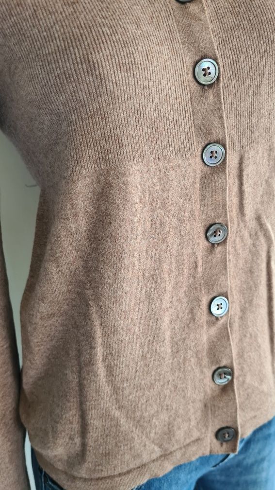 Sweter Kardigan Kaszmir Wełna Jedwab. Ciepły brąz Cammel. Rozmiar 38 M
