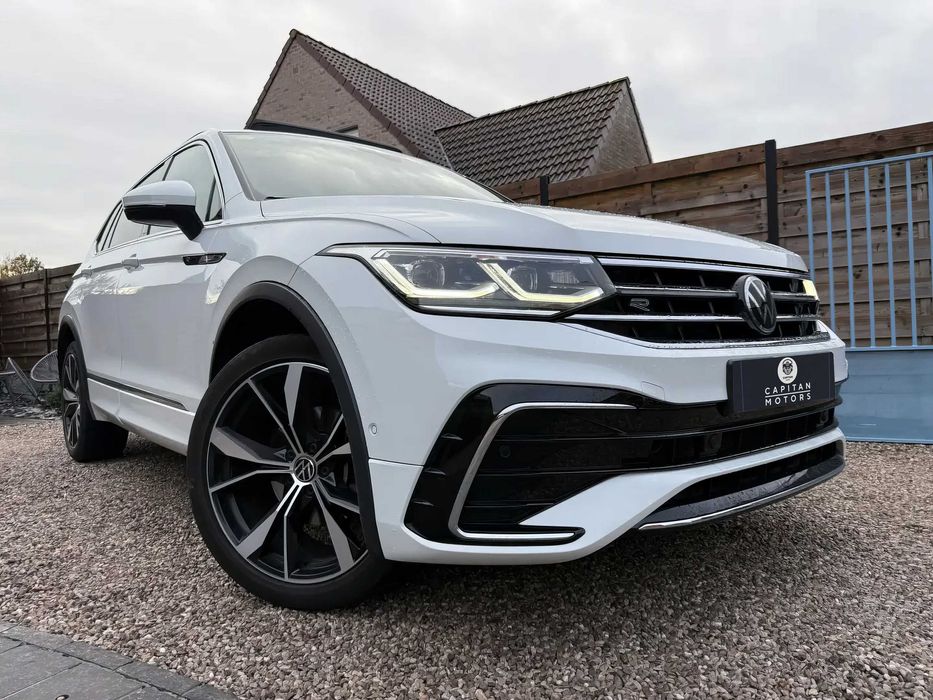 Volkswagen Tiguan      2022