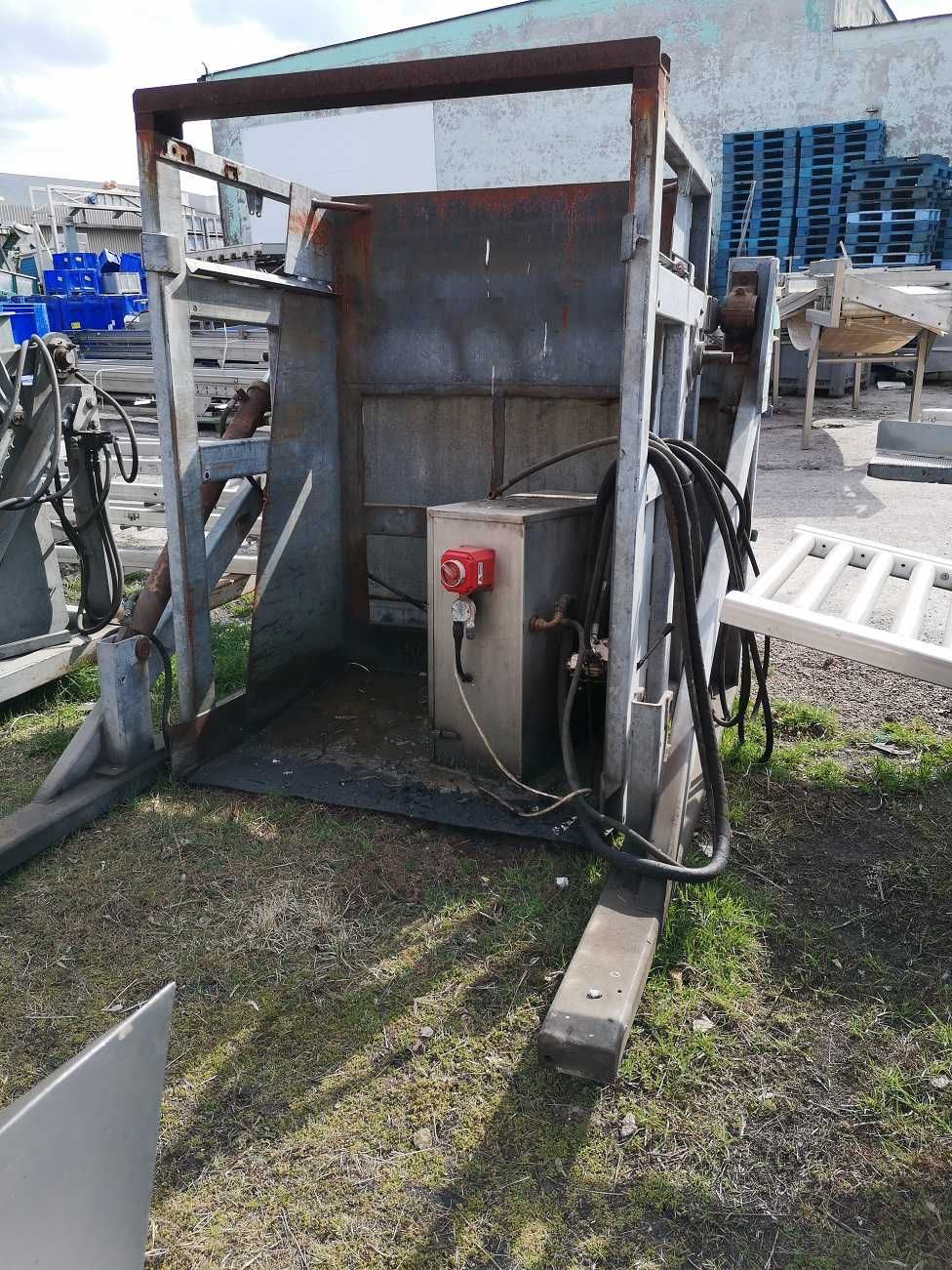 urządzenia przemysłowe bunkry -kosze  rozładunkowe/przyjęciowe itp.