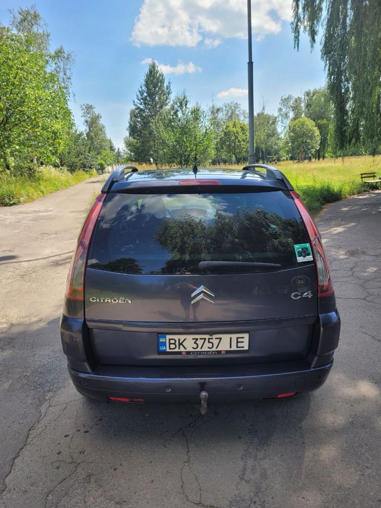 Продаю Citroen C4 Picasso 2010
