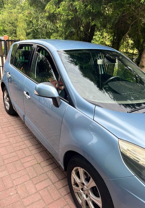 Scenic 3 1,9 dci 131 km , klimatronic , super stan