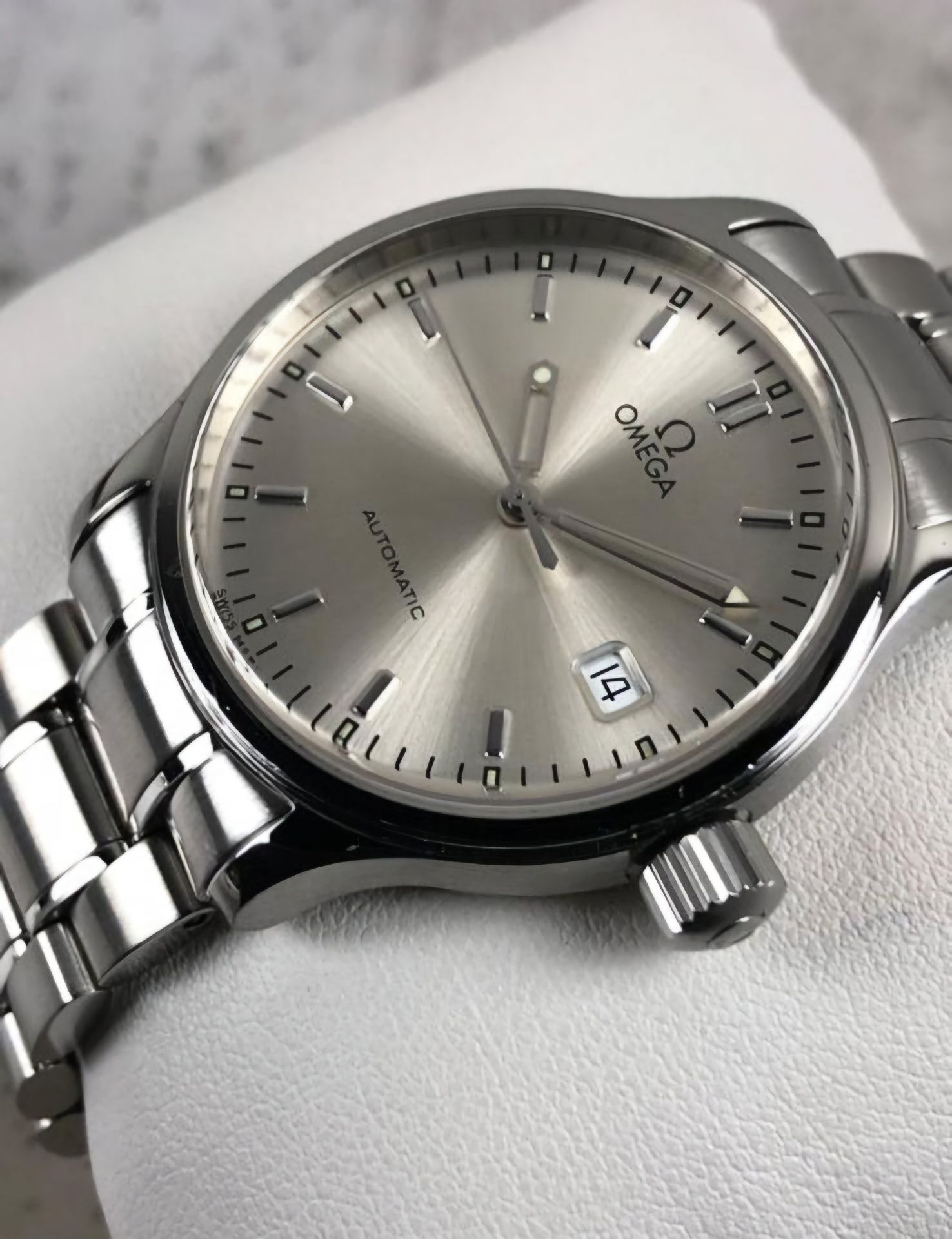 Relógio Omega - Classic Date Automatic