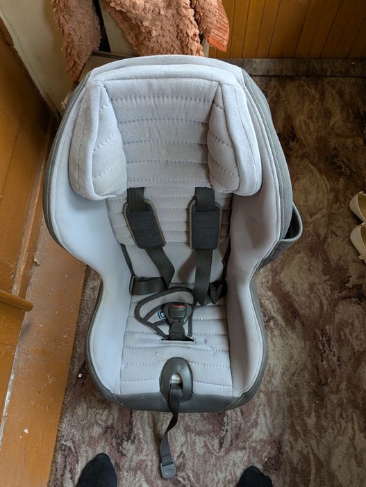 Дитяче автокрісло Chicco