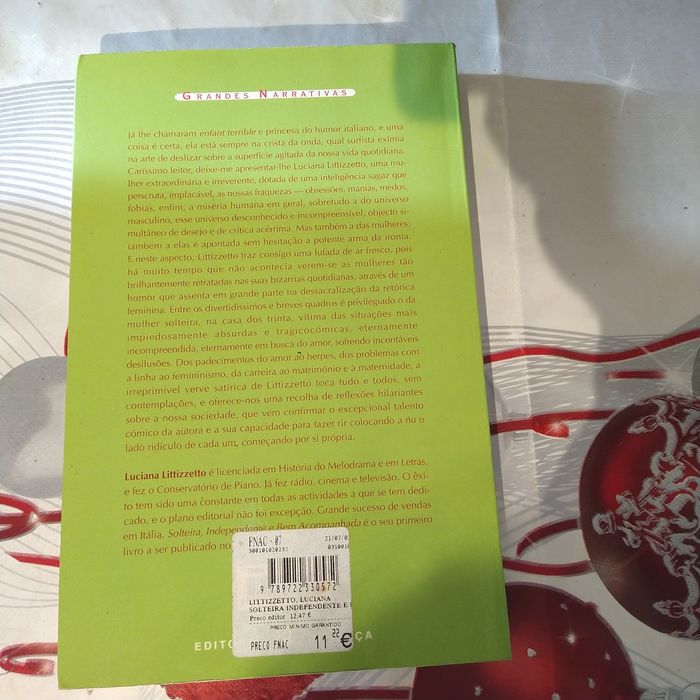 Solteira independente e bem acompanhada