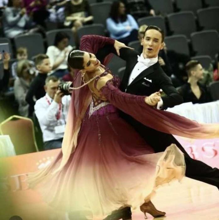 Продам шикарный СТАНДАРТ для бальных танцев