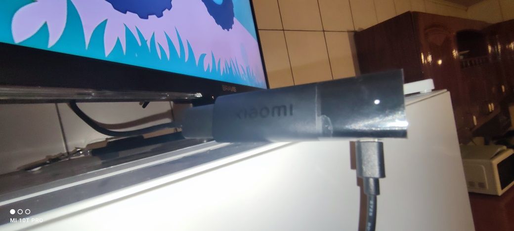 Bravis LED-28 C2500B+приставка хiaomi mi TV stick 4k