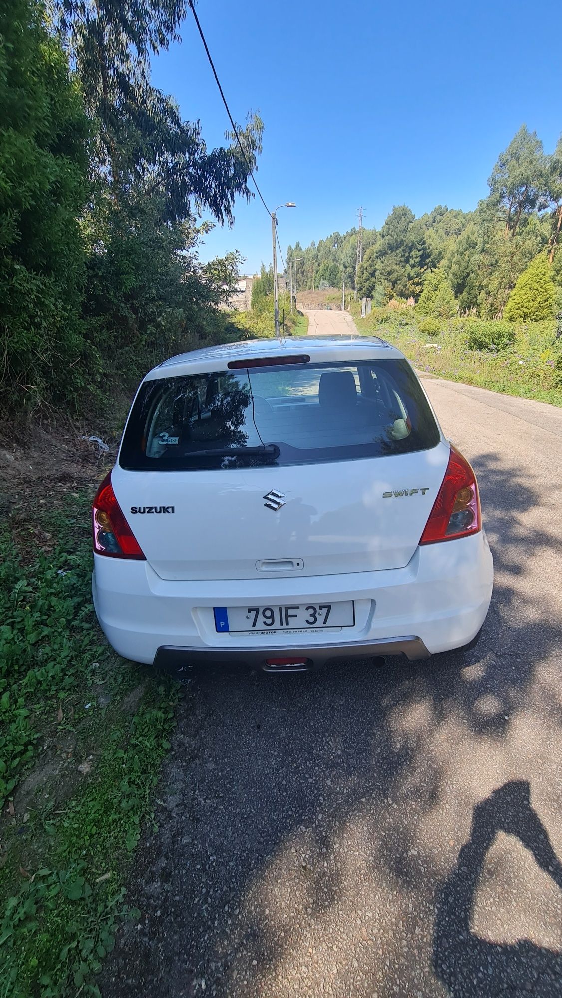 Suzuki swift em bom estado