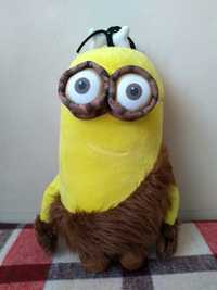 Maskotka MINIONEK Kevin Jaskiniowiec Minionki wysokość 34 cm